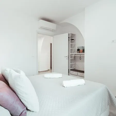 Centro Citta - 200m Stazione Ferroviaria Apartman