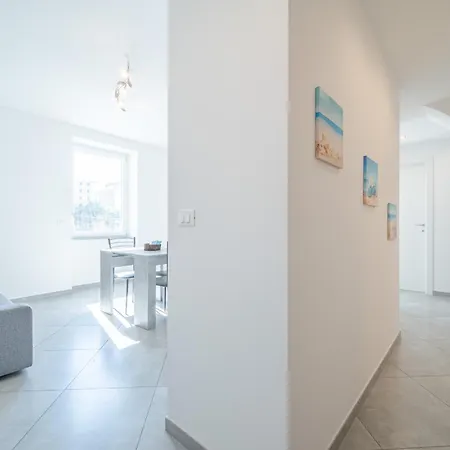 Centro Citta - 200m Stazione Ferroviaria Appartement Genua