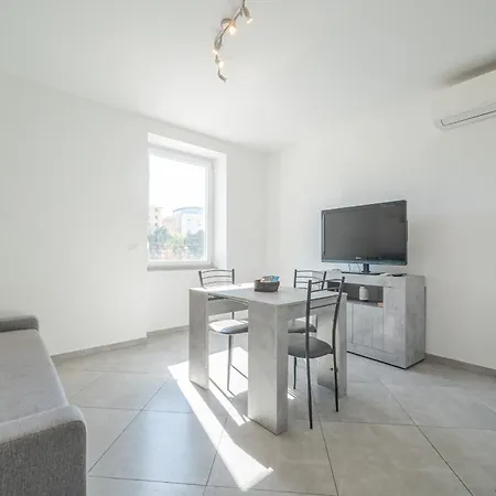 Appartement Centro Citta - 200m Stazione Ferroviaria Genua